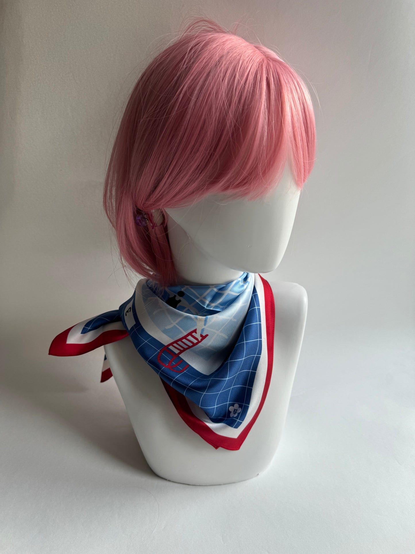 The Pool 65 cm square scarf