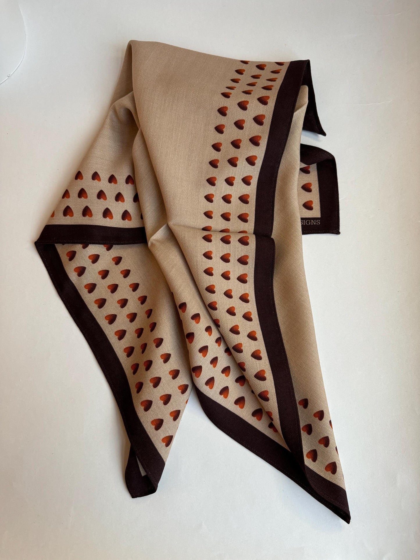 Minimalist love, 65 cm Square Silk-Wool Scarf