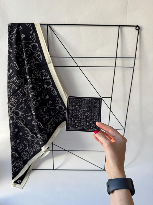 Black Gossip, 65 cm Silk-Wool Square Scarf